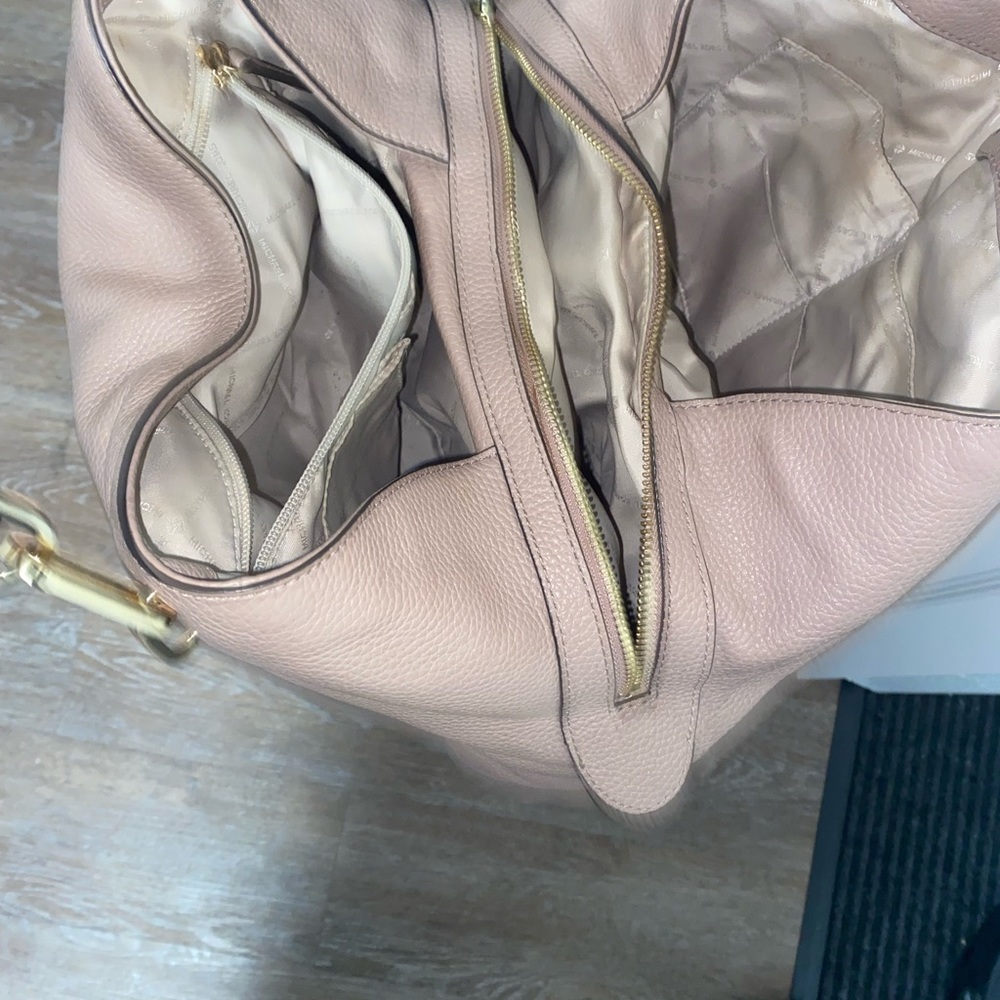 Purse - Picture 3 of 3